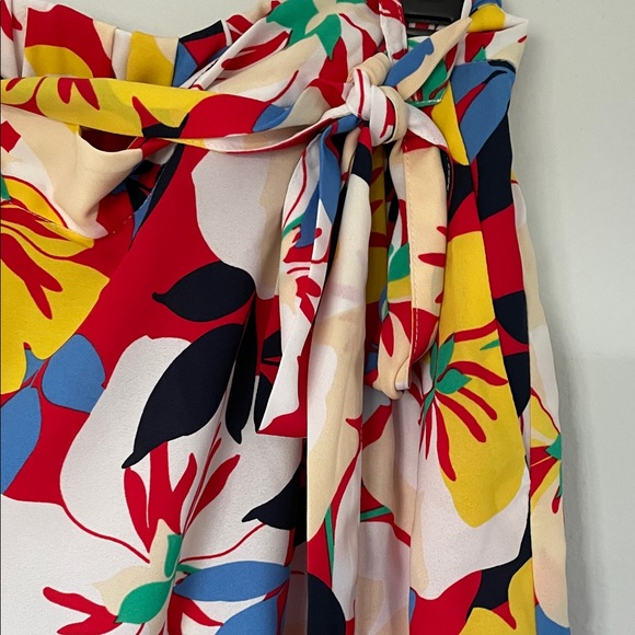 EUC Beautiful TH Floral Top and Skirt Set - Picture 6 of 8